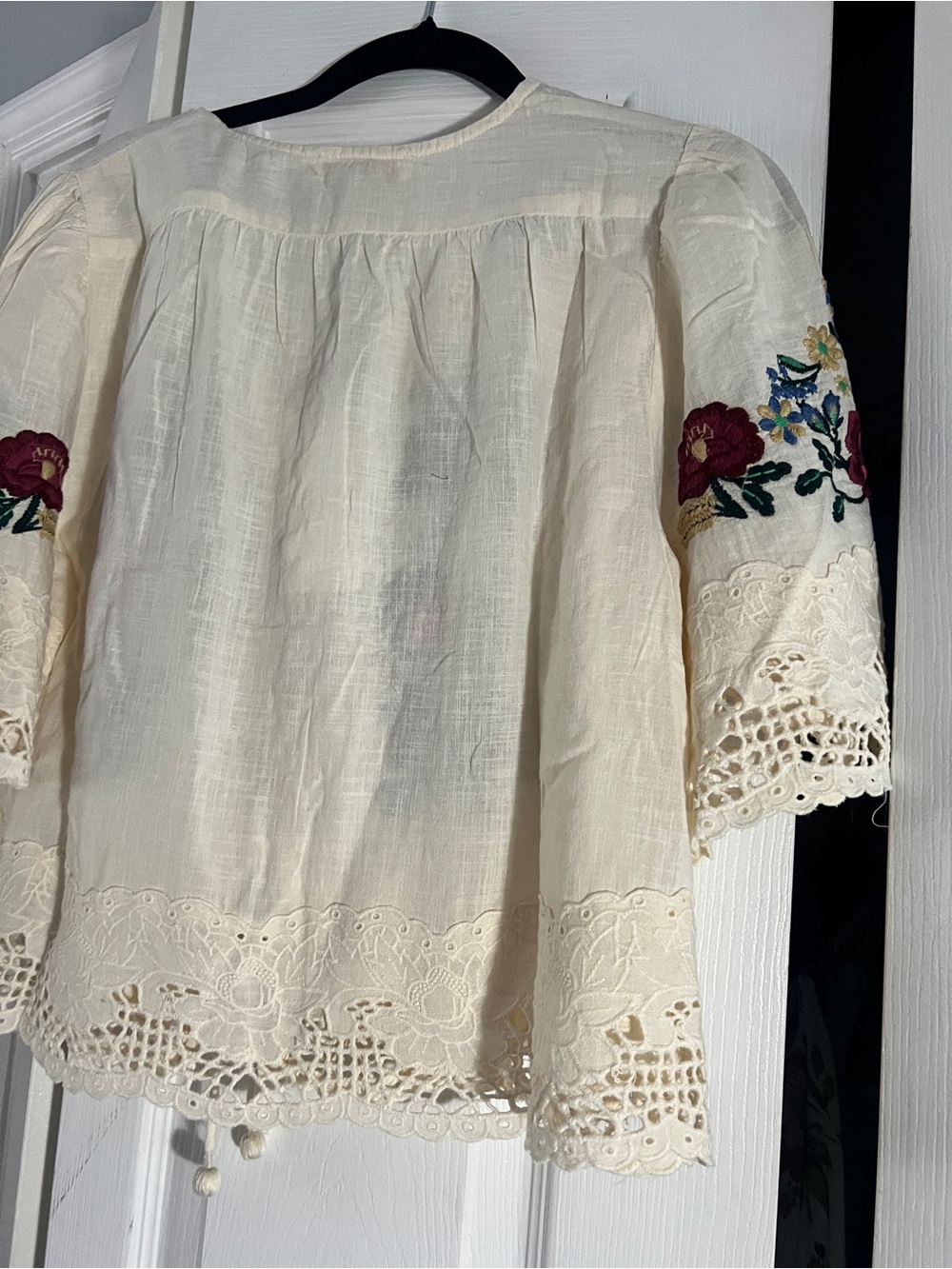 Embroidered Cream Peasant Blouse with Lace Trim - Picture 12 of 13